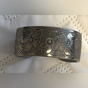 Vintage Salisbury Pewter cuff bracelet